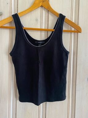 Forever 21 Black Scoop Neck Tank with White Stitching